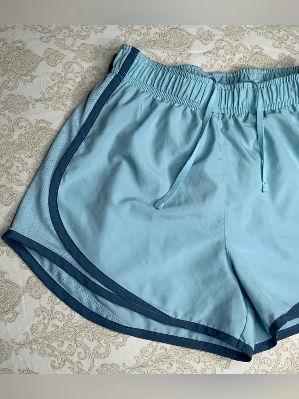 Women’s Nike Tempo Running Shorts XS Baby Blue/Gray Trim